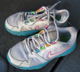 Yard Sale Deals - Girls Nike Shoes